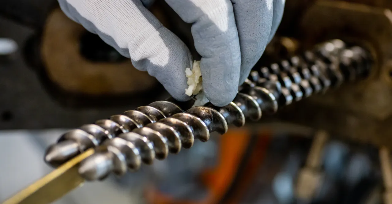 Bajaj masterbatch manufacturing for injection moulding applications