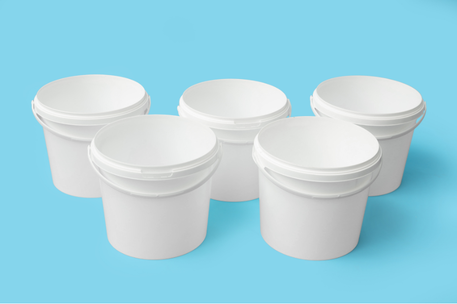 TiO₂ solutions for clean, opaque pail bodies.